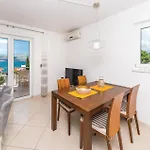 One-bedroom In Okrug Gornji Apartment